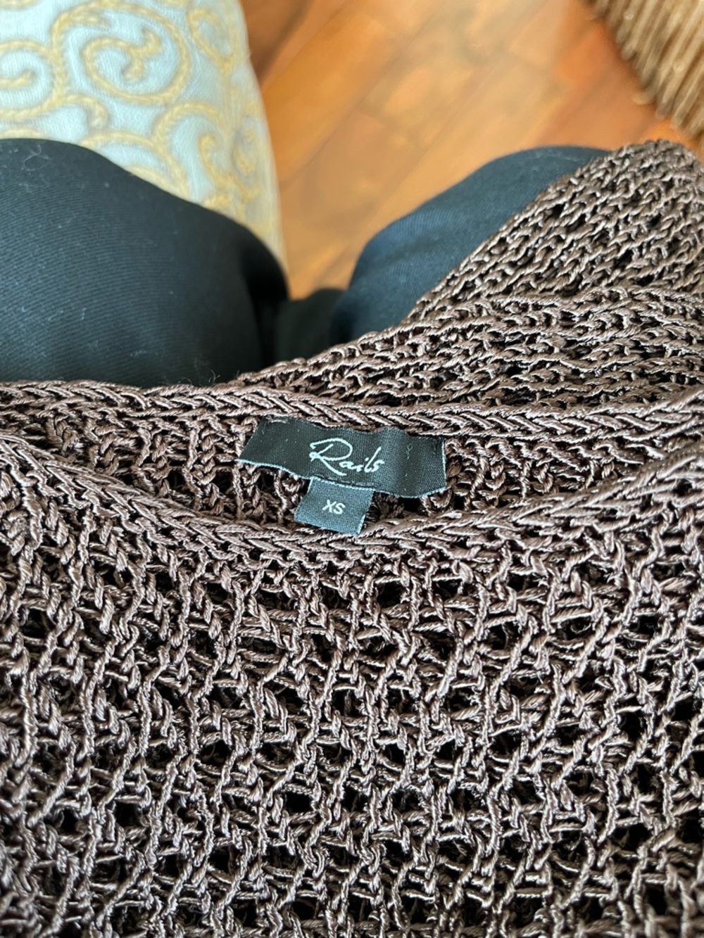 Rails Evangeline Sweater
Espresso $309 (worn only in photo shoot) - Picture 5 of 10